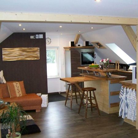 Loft-Ferienwohnung Zur "Kfz-Schenke" Apolda Exterior photo