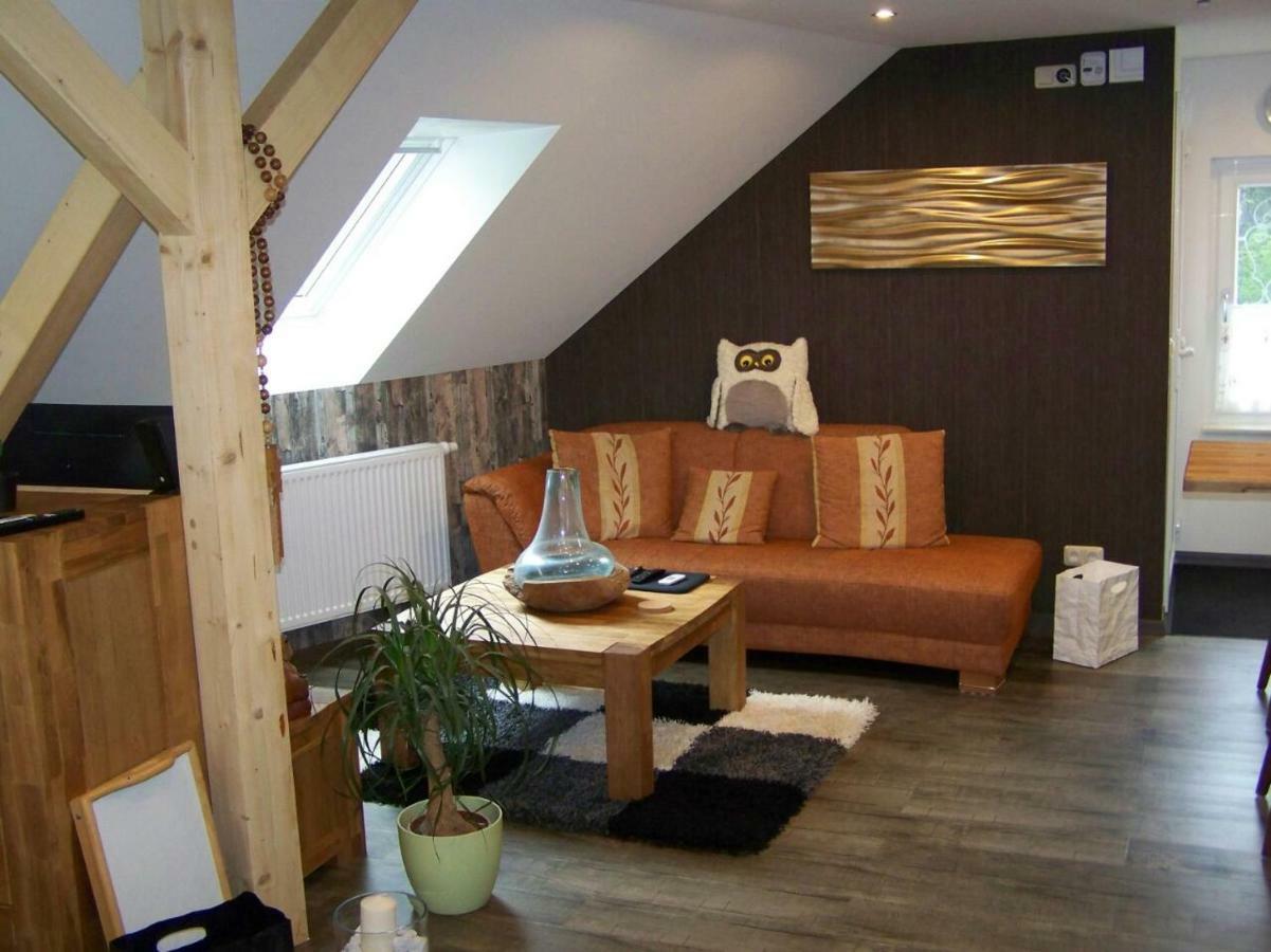 Loft-Ferienwohnung Zur "Kfz-Schenke" Apolda Exterior photo